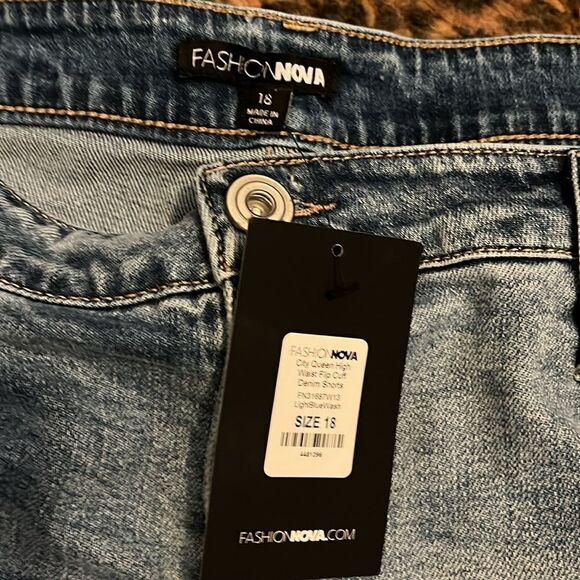 Fashion Nova Blue Ripped Boho Distressed City Queen High Waist Flip Denim Shorts - Picture 14 of 16